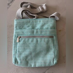 Thirty-One Crossbody Mint Green Organizing Crossbody or Shoulder Bag